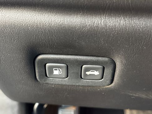 Used 2004 Cadillac XLR 2DR CONV image 45