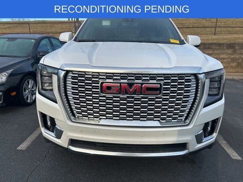 Used 2023 GMC Yukon XL Denali w/ Max Trailering Package image 1