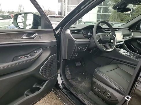 New 2026 Jeep Grand Cherokee Limited w/ Limited Altitude Package image 23