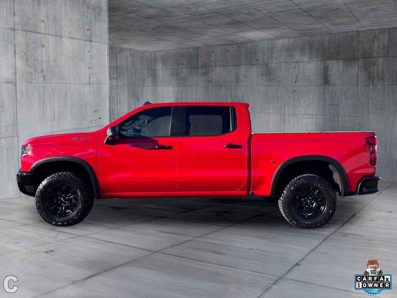 Used 2023 Chevrolet Silverado 1500 ZR2 w/ Technology Package AWD/4WD image 3