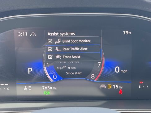 Used 2025 Volkswagen Jetta SE w/ Sunroof Package FWD image 24