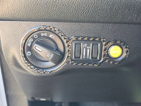 Used 2019 Dodge Challenger R/T w/ Driver Convenience Group RWD image 22