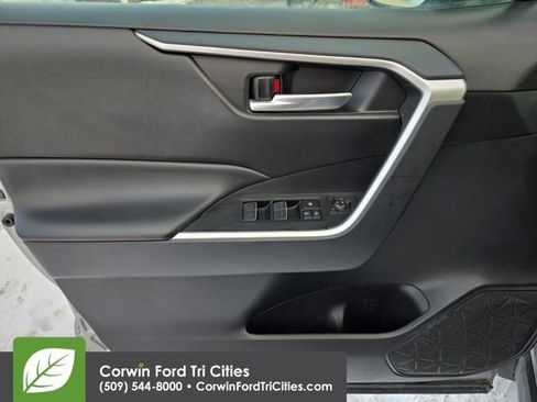 Used 2023 Toyota RAV4 XLE image 13