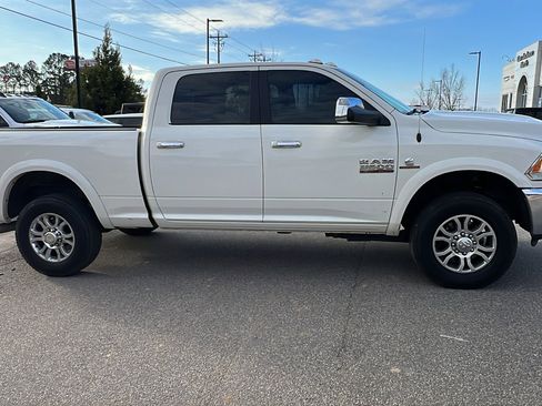 Used 2018 RAM 3500 Laramie image 7