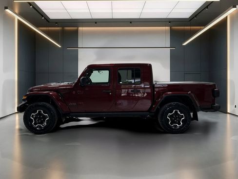 Used 2021 Jeep Gladiator Rubicon AWD/4WD image 2