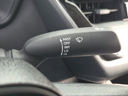 Used 2025 Toyota Corolla LE image 35