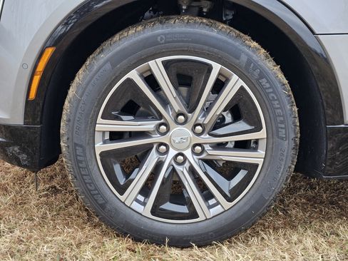 New 2026 Cadillac Lyriq Premium Luxury image 7