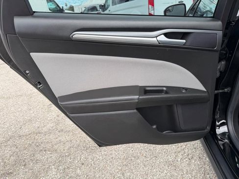 Used 2016 Ford Fusion S FWD image 37