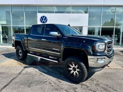 Used 2018 GMC Sierra 1500 SLT w/ SLT Premium Package