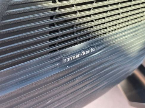 New 2026 Subaru Outback Limited image 19