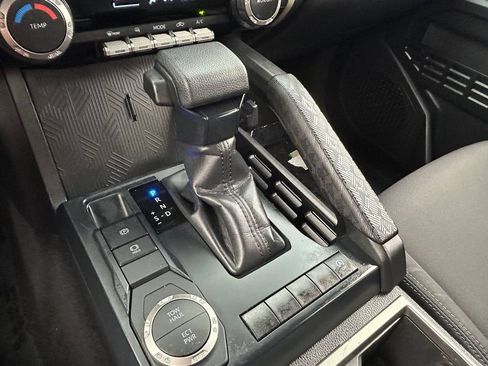 Used 2024 Toyota Tacoma SR5 RWD image 27