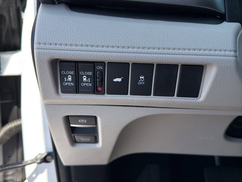 New 2026 Honda Odyssey EX-L image 14