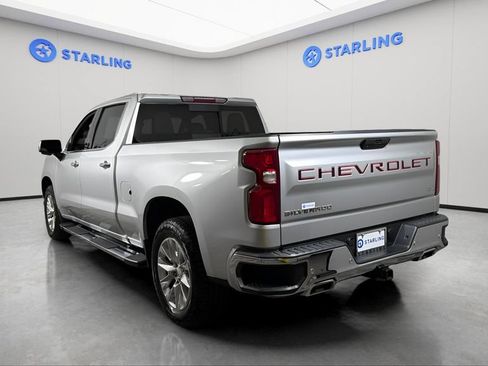 Used 2021 Chevrolet Silverado 1500 LTZ w/ LTZ Premium Package AWD/4WD image 7