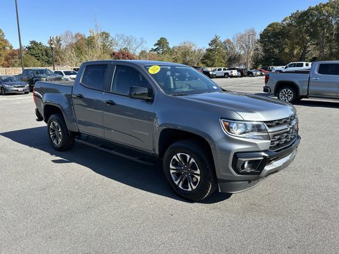 Used 2022 Chevrolet Colorado Z71 image 3