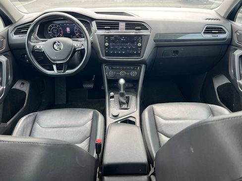 Used 2018 Volkswagen Tiguan SEL Premium AWD/4WD image 12