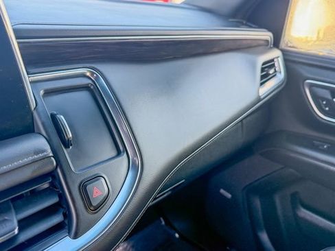 Used 2024 Chevrolet Tahoe LT image 21