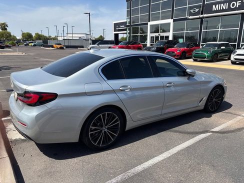 Used 2021 BMW 530i w/ Convenience Package RWD image 4