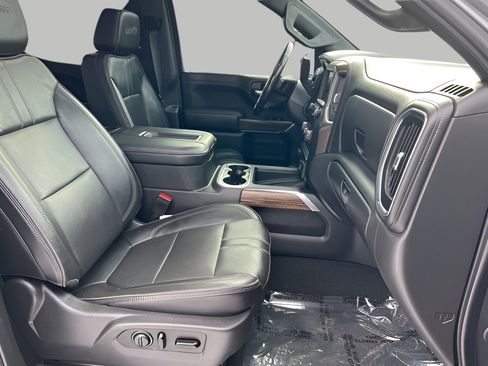 Used 2019 Chevrolet Silverado 1500 High Country w/ Technology Package image 35