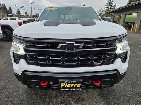 Used 2025 Chevrolet Silverado 1500 LT Trail Boss w/ Convenience Package II image 7