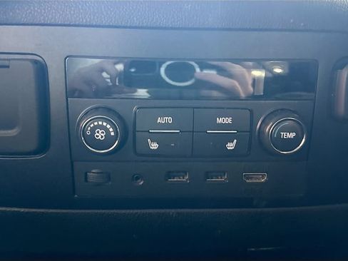 Used 2018 GMC Yukon XL Denali w/ Denali Ultimate Package AWD/4WD image 26