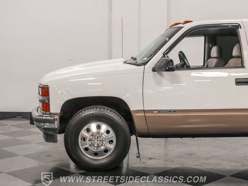 Used 1997 Chevrolet Silverado 3500 2WD Extended Cab w/ Preferred Equipment Group 3 image 22