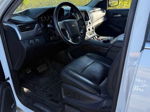 Used 2018 Chevrolet Suburban LT AWD/4WD image 3