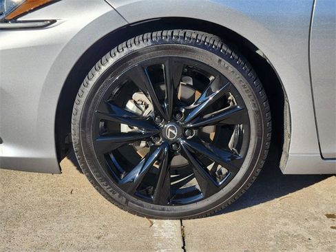 Used 2022 Lexus ES 350 F Sport image 10