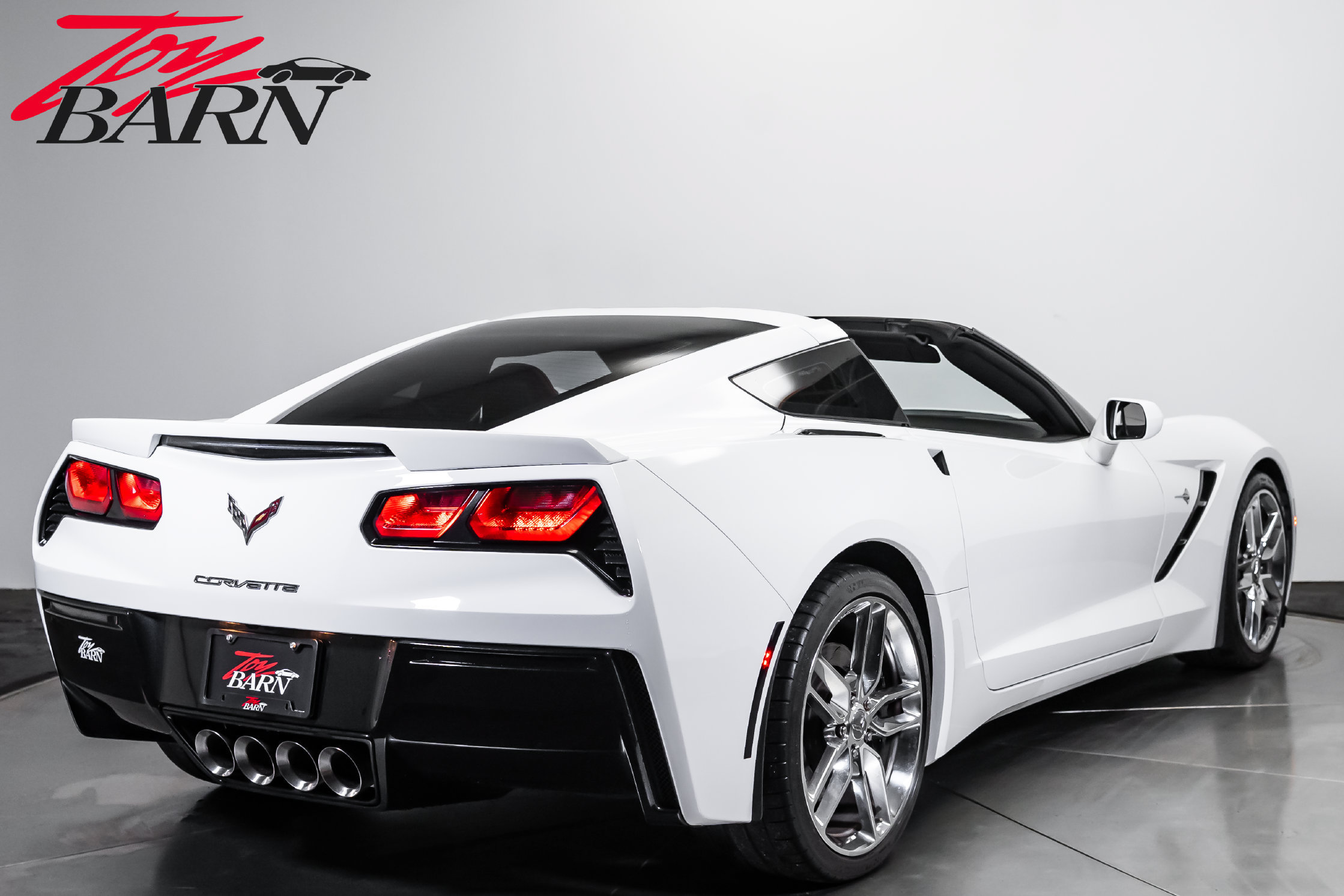 Used 2015 Chevrolet Corvette Stingray Coupe w/ 2LT Preferred Equipment Group RWD image 5