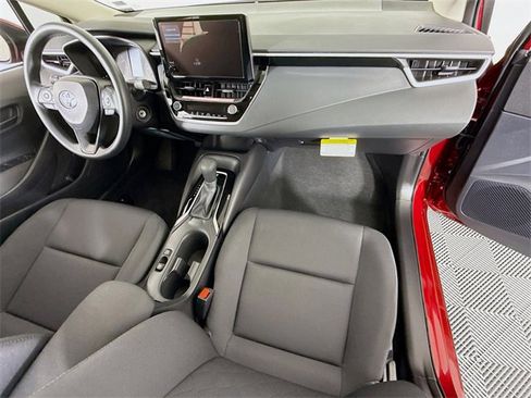 Certified 2025 Toyota Corolla LE image 33