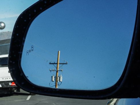 Used 2024 Toyota Tacoma TRD Off-Road image 21