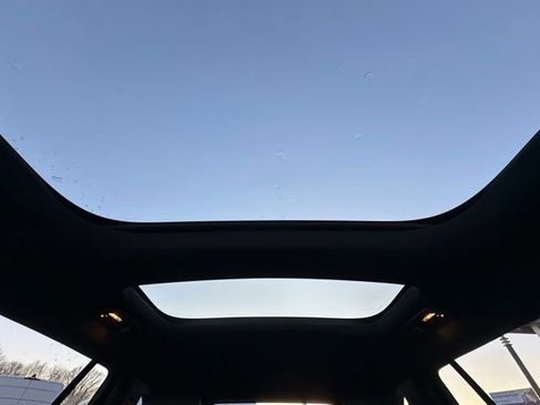 New 2026 Mercedes-Benz GLB 250 4MATIC image 16