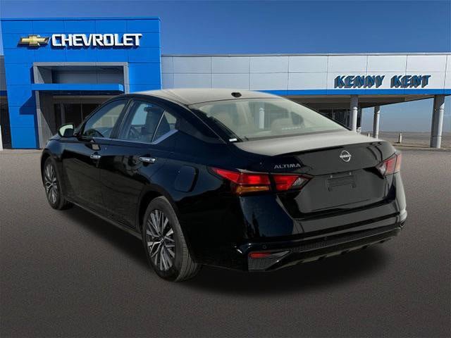 Used 2025 Nissan Altima 2.5 SV FWD image 30