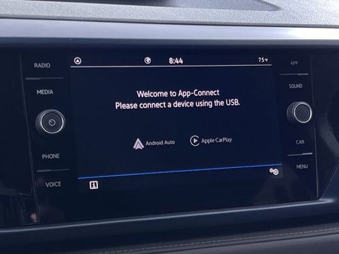 Used 2024 Volkswagen Taos SE image 23