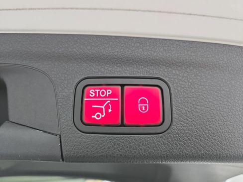 Used 2023 Mercedes-Benz GLE 350 4MATIC w/ AMG Line Exterior image 13