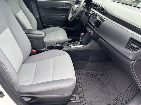 Used 2016 Toyota Corolla L image 29