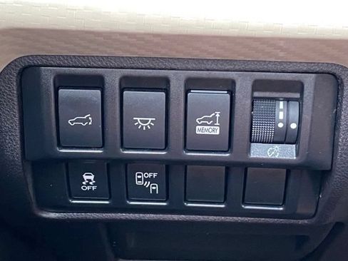 Used 2021 Subaru Ascent Premium w/ Convenience Package AWD/4WD image 15