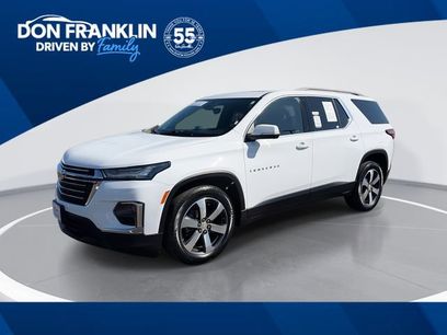 Used 2023 Chevrolet Traverse LT w/ LT Premium Package