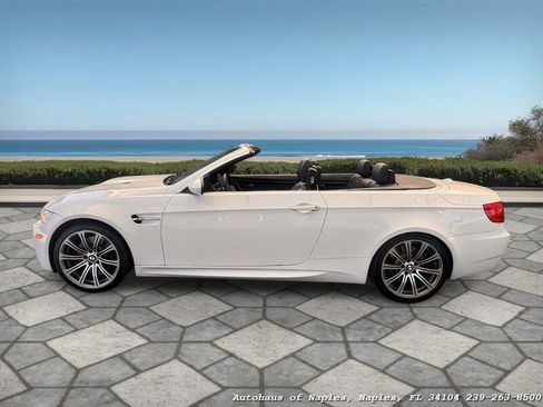 Used 2012 BMW M3 Convertible image 2