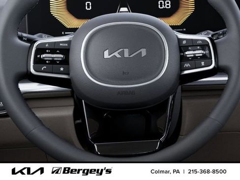 New 2026 Kia Carnival LXS FWD image 25