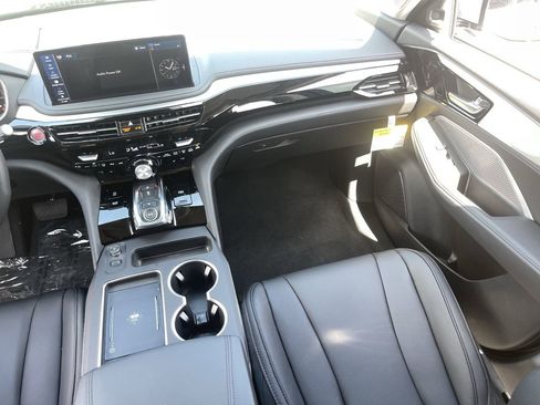 New 2026 Acura MDX FWD image 19