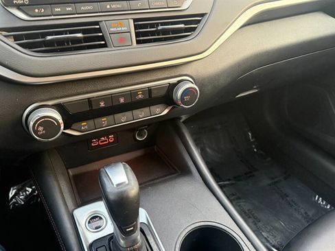 Used 2021 Nissan Altima 2.5 SR image 42