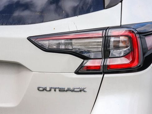 Used 2023 Subaru Outback Premium w/ Popular Package #1 image 7