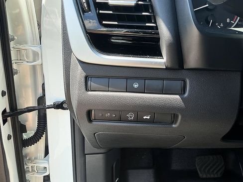 Certified 2023 Nissan Rogue SL w/ SL Premium Package AWD/4WD image 13