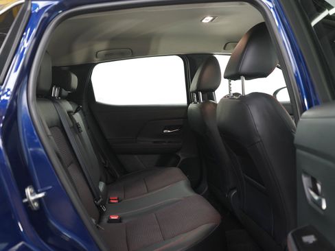 Used 2025 Nissan Kicks SR AWD/4WD image 13