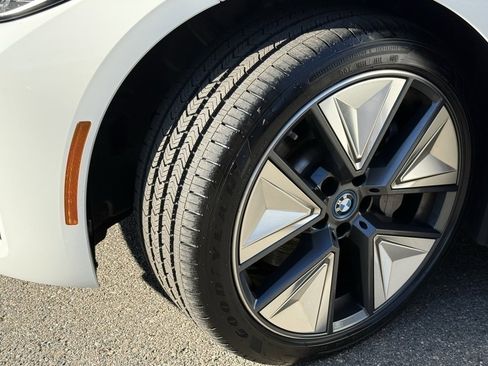 Certified 2024 BMW i4 eDrive35 w/ Convenience Package image 19