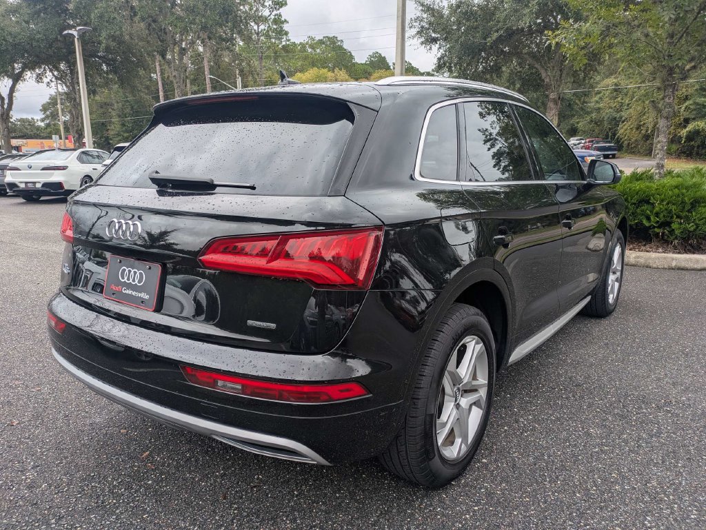 Used 2019 Audi Q5 2.0T Premium w/ Convenience Package AWD/4WD image 4
