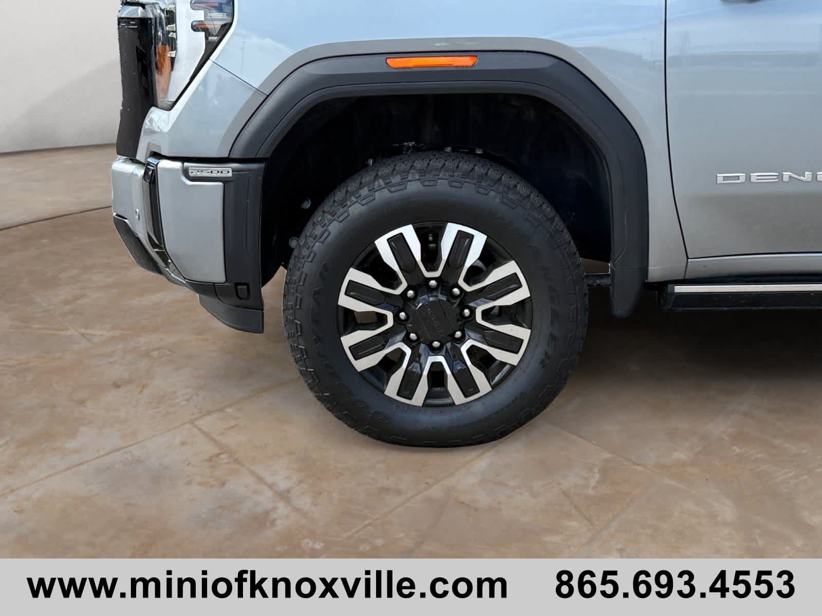 Used 2026 GMC Sierra 2500 Denali Ultimate w/ Max Trailering Package AWD/4WD image 9