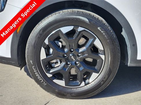 New 2025 Kia Sorento S image 7