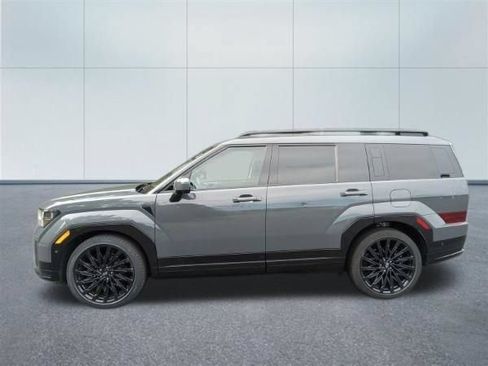 Used 2025 Hyundai Santa Fe Calligraphy AWD/4WD image 2