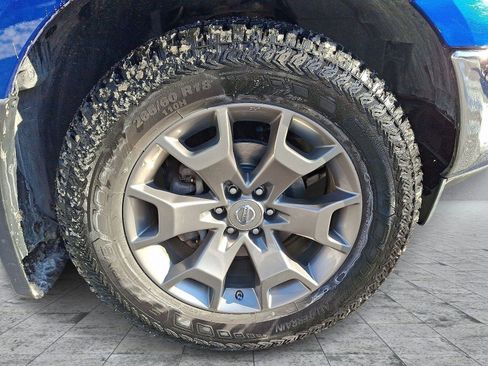 Used 2014 Nissan Frontier SL w/ SL Moonroof Package image 8